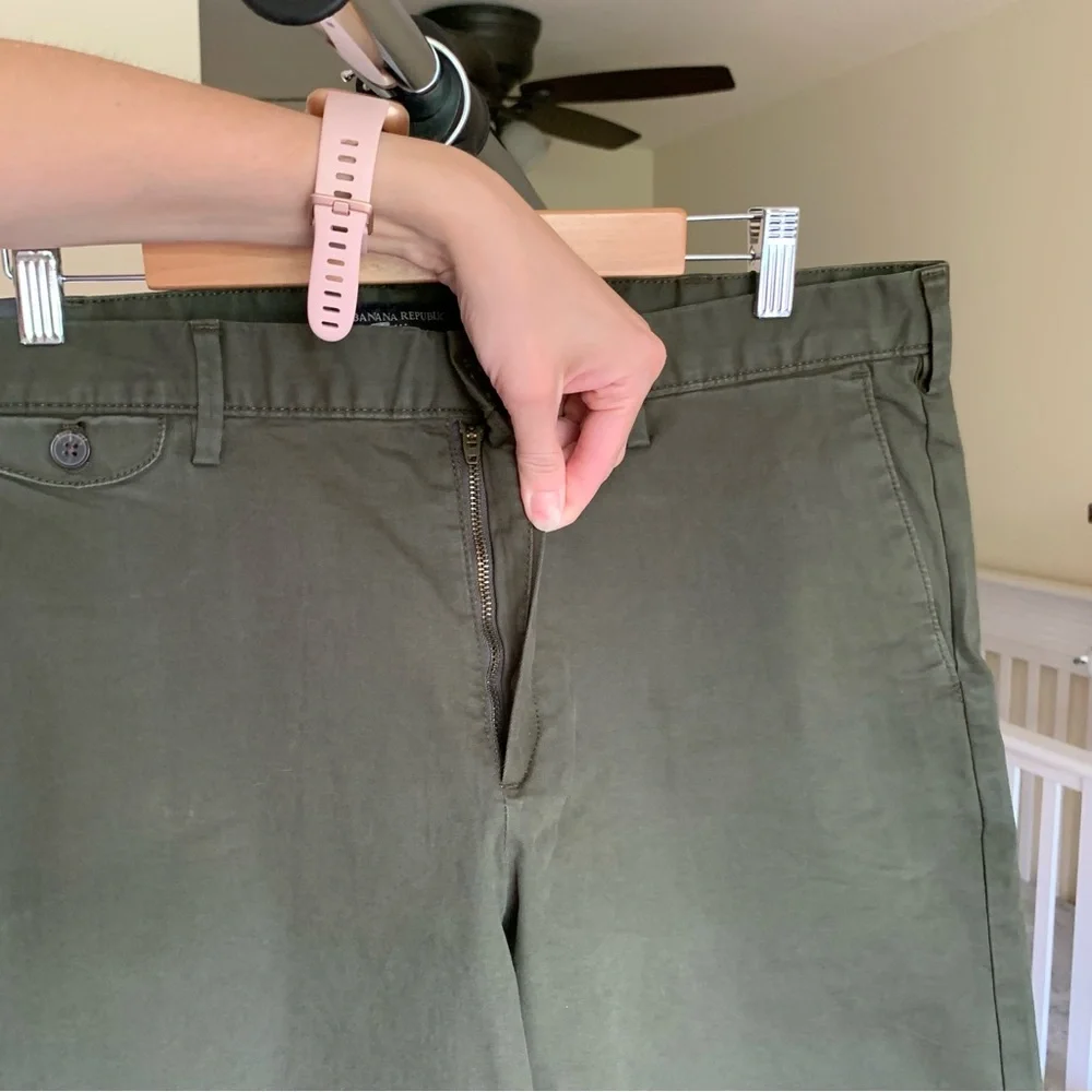 Banana Republic Chino Shorts Green NWT Men’s 38